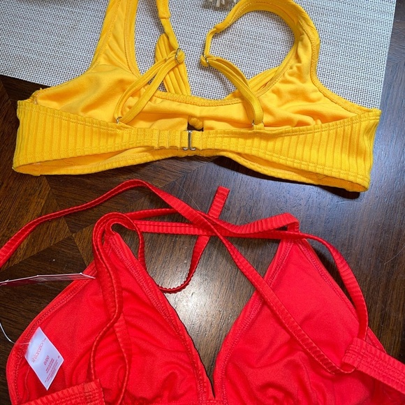 Woman’s size small fit swimsuit tops - Picture 2 of 2